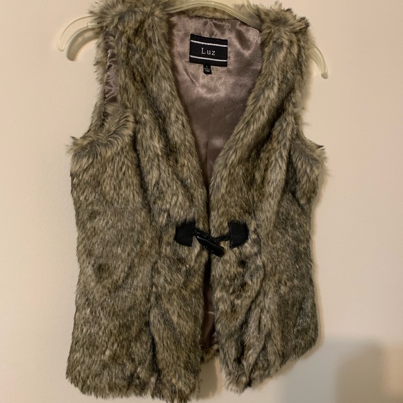 Faux Fur Vest by LUZ size Small - Picture 14 of 16
